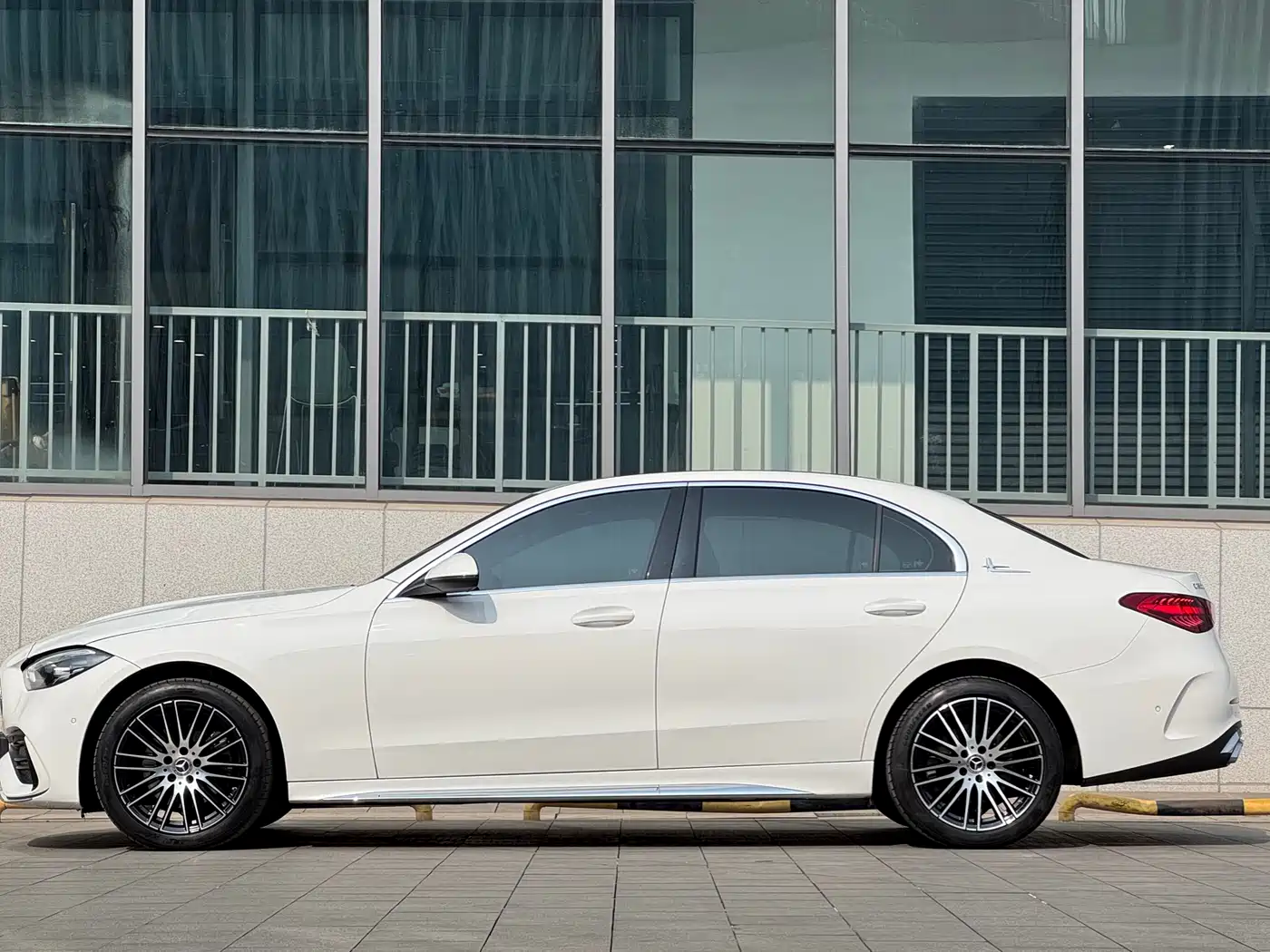 Mercedes-Benz C-Class 2024 C 200 L Sport Edition фото 4