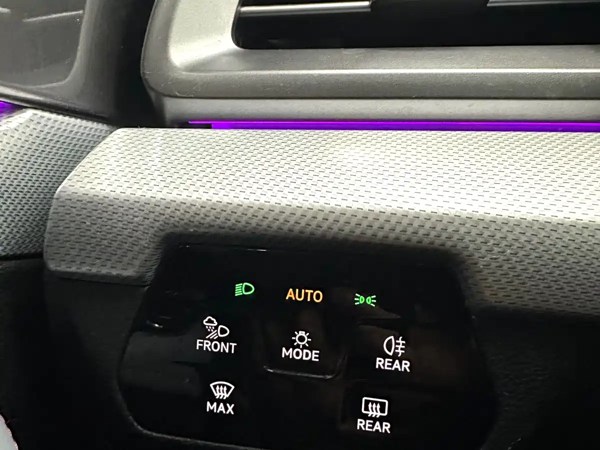 Volkswagen Lamando 2023 Lamando L 280TSI DSG Super Spicy Flagship Edition фото 14