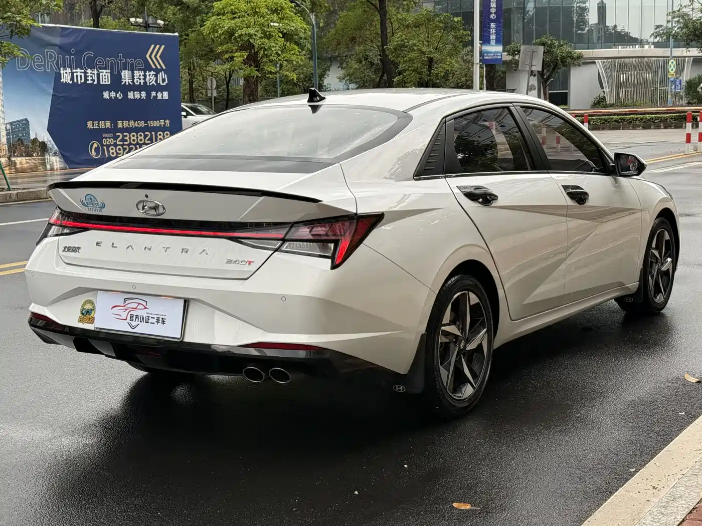Hyundai Elantra 2021 240TGDi DCT LUX Premium Edition фото 4