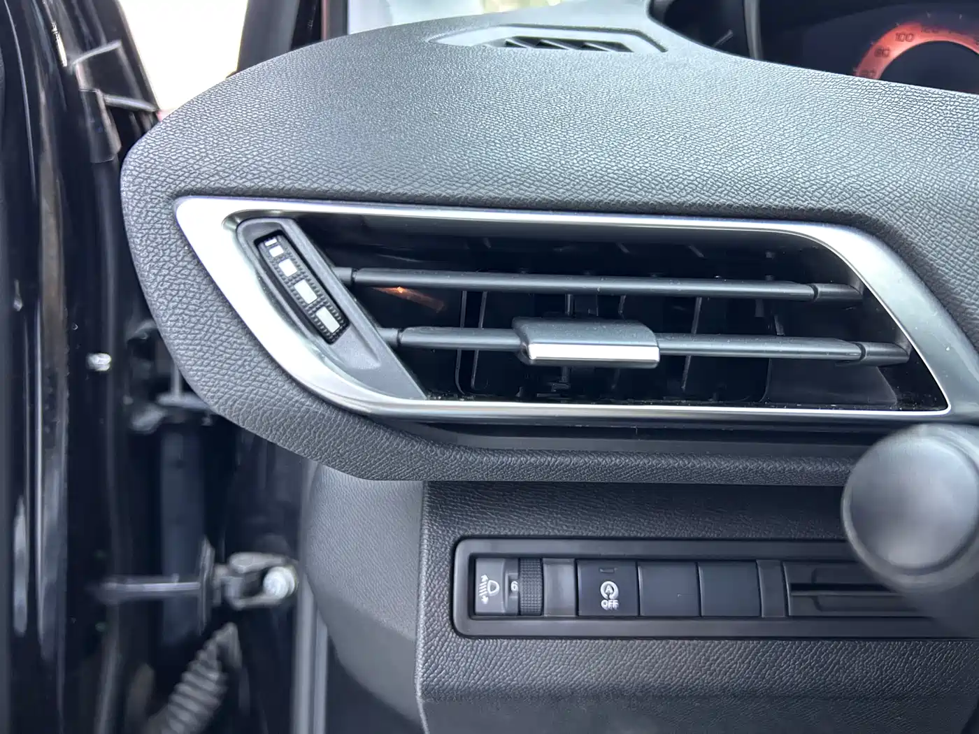 Peugeot 5008 2017 350THP 7-seat Elite Edition фото 13