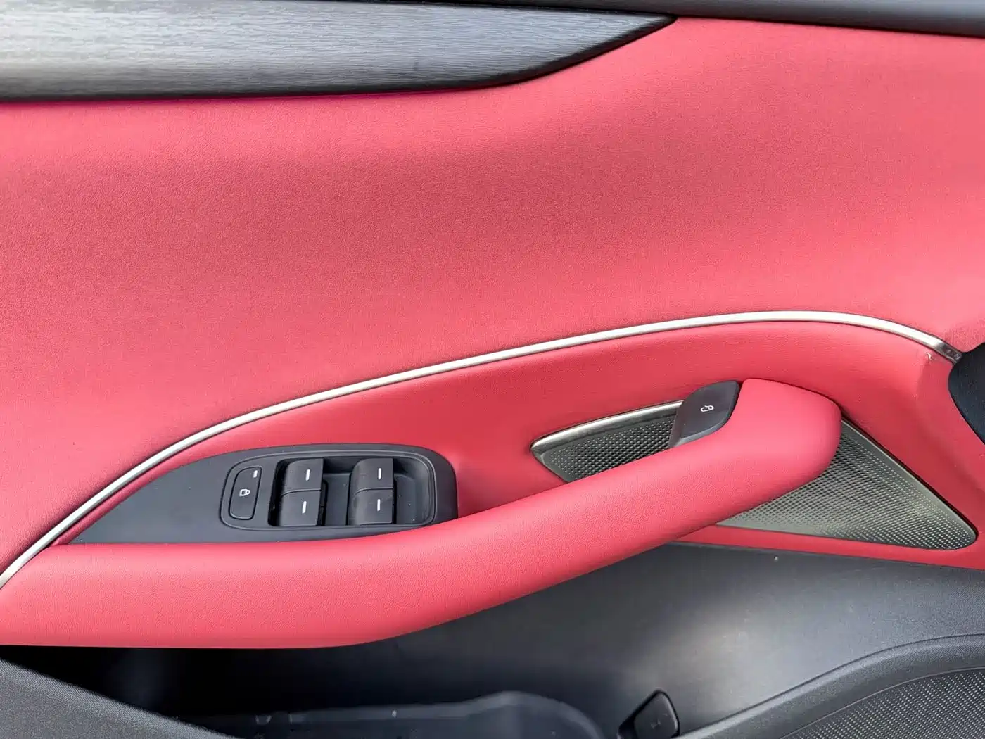 Xiaomi Auto Xiaomi SU7 2024 AWD Extended Range Advanced Smart Driving Max Edition фото 11