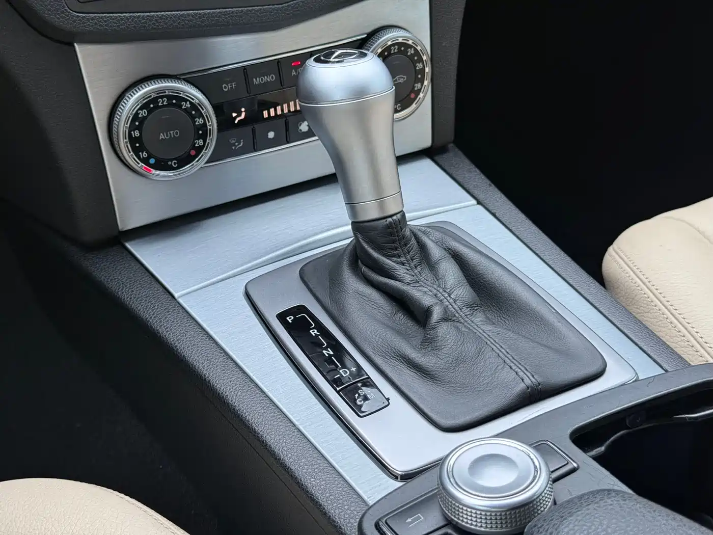 Mercedes-Benz C-Class (Import) 2010 C 300 Wagon фото 7