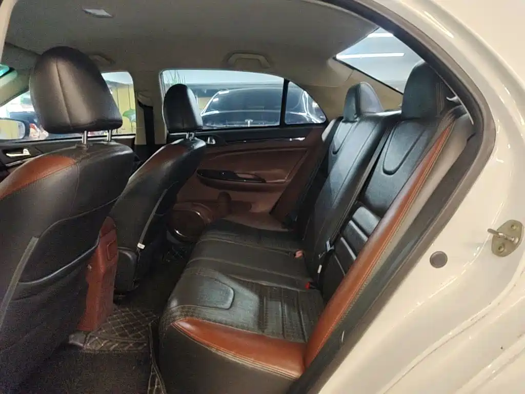 BYD Surui 2015 2015 1.5L Manual Comfort Model