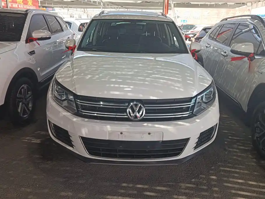 Volkswagen Tiguan 2015 1.8TSI Automatic 4WD Highline фото 2