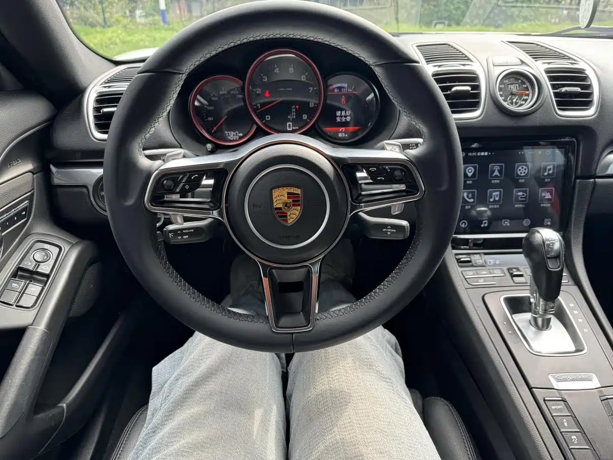 2016 Porsche Cayman