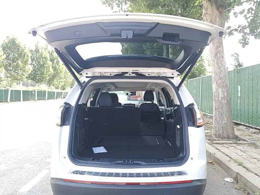Ford Edge 2019 2018 EcoBoost 245 FWD Luxury 7-seater China V