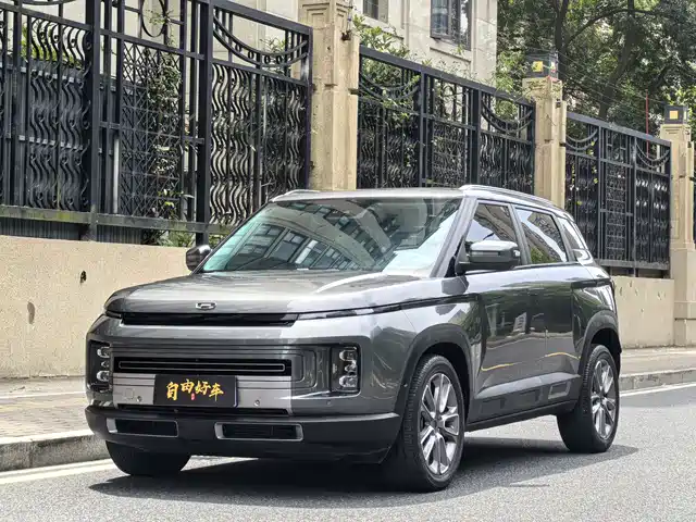 Geely ICON 2021