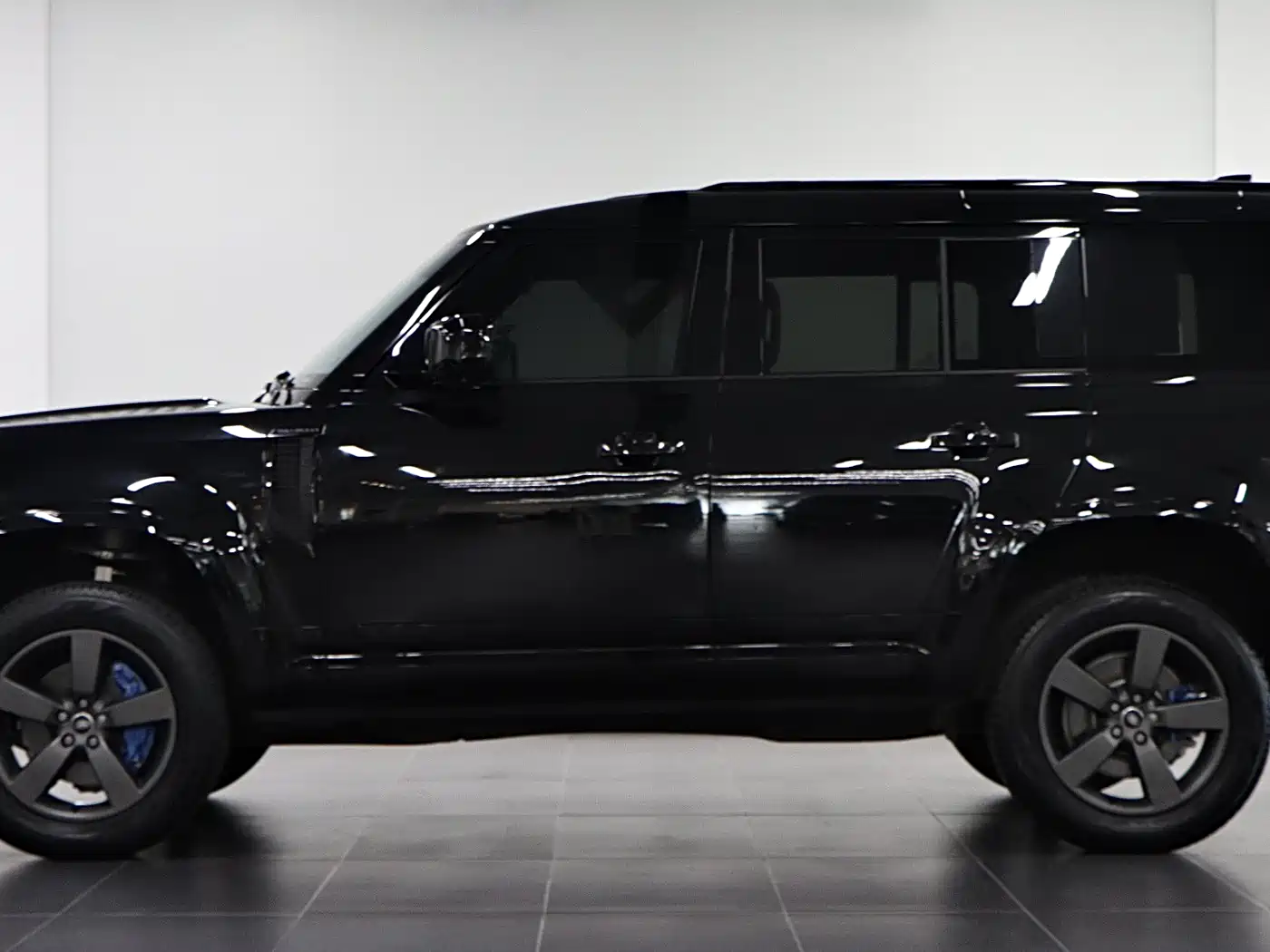 Land Rover Defender 2025 2025 110 3.0T P400 -Dynamic HSE