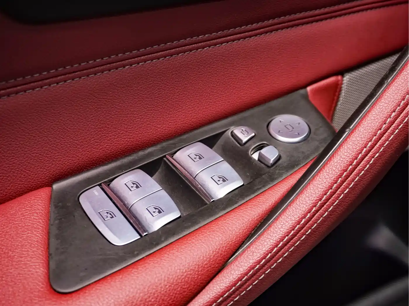 BMW 5 Series 2022 530Li Leading M Sport Package фото 11