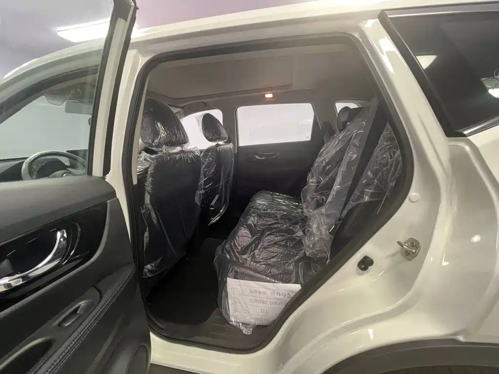 Nissan X-Trail 2026 2025 Honor 2.0L 2WD Leading Edition