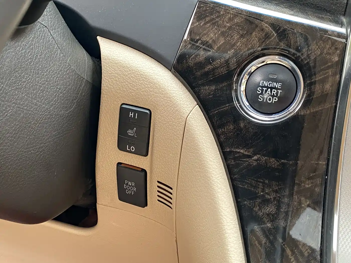 Toyota Alphard 2011 3.5L Luxury Edition фото 21