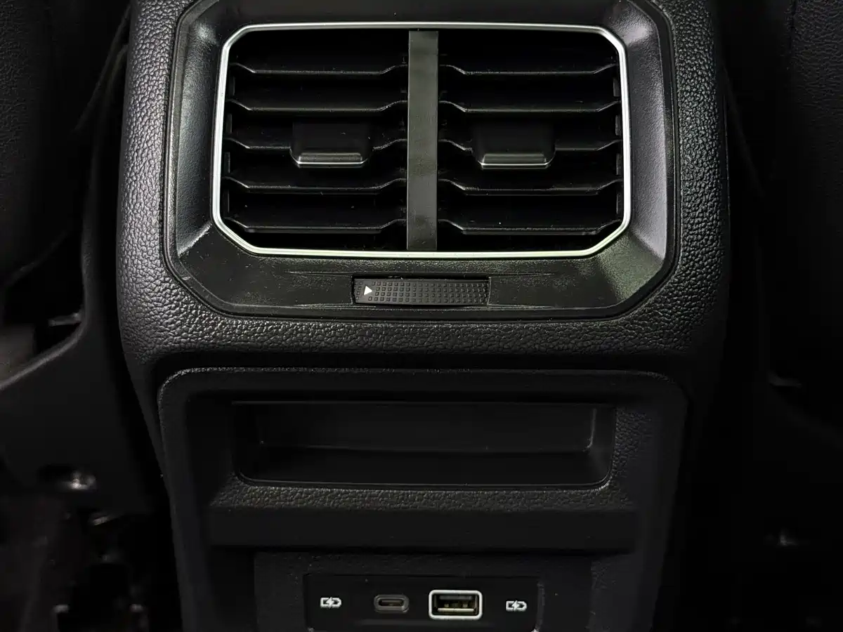 Volkswagen Tiguan L 2023 280TSI 2WD Trend Limited Edition фото 15