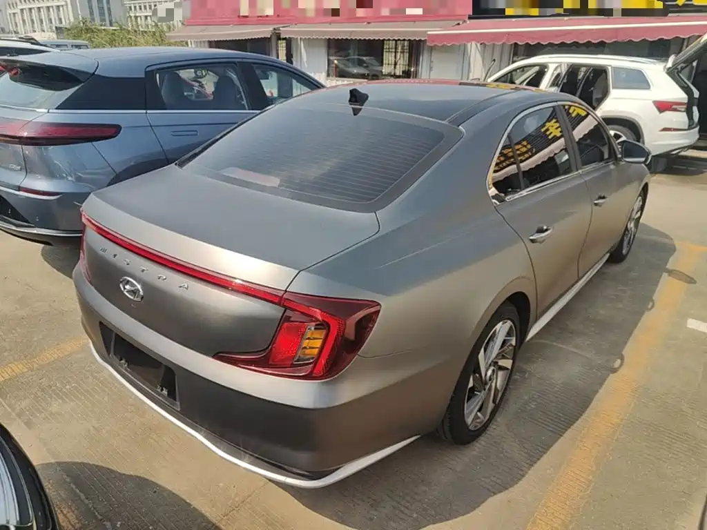 Hyundai Mistra 2021 2021 1.8L CVT LUX Premium