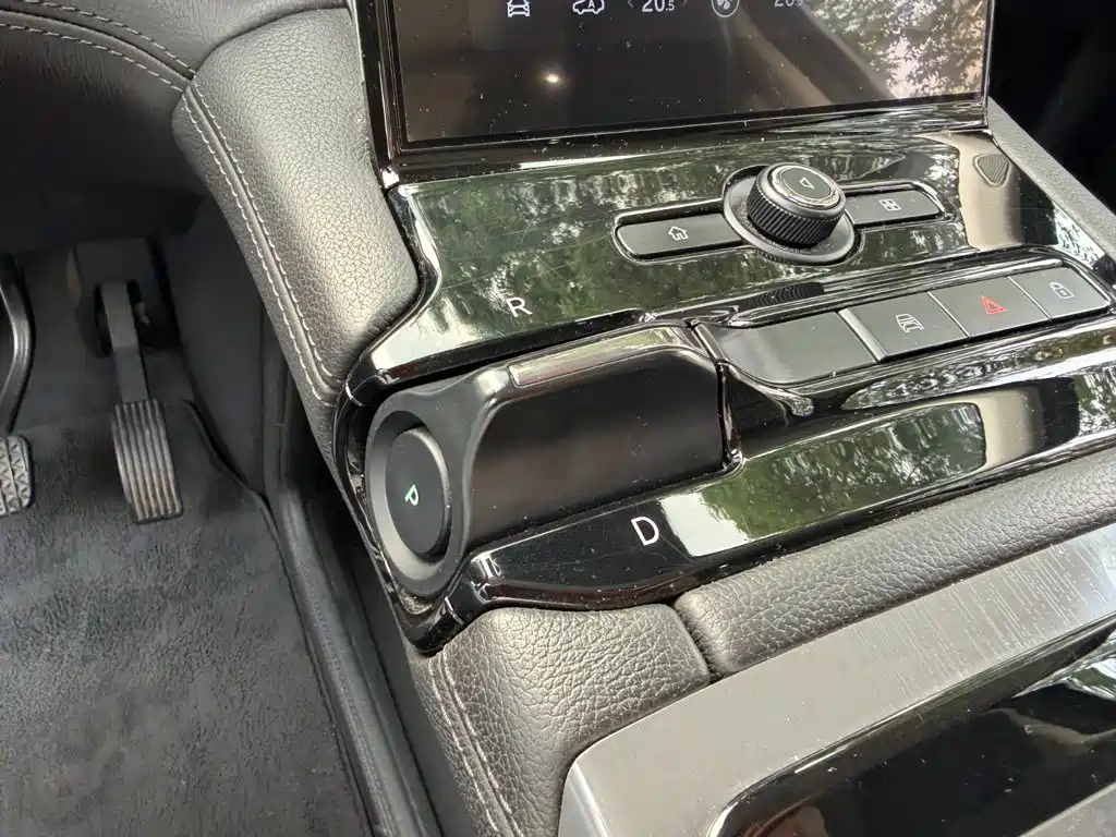 NIO ES8 2019 2018 355KM Base Model 7-Seater Version