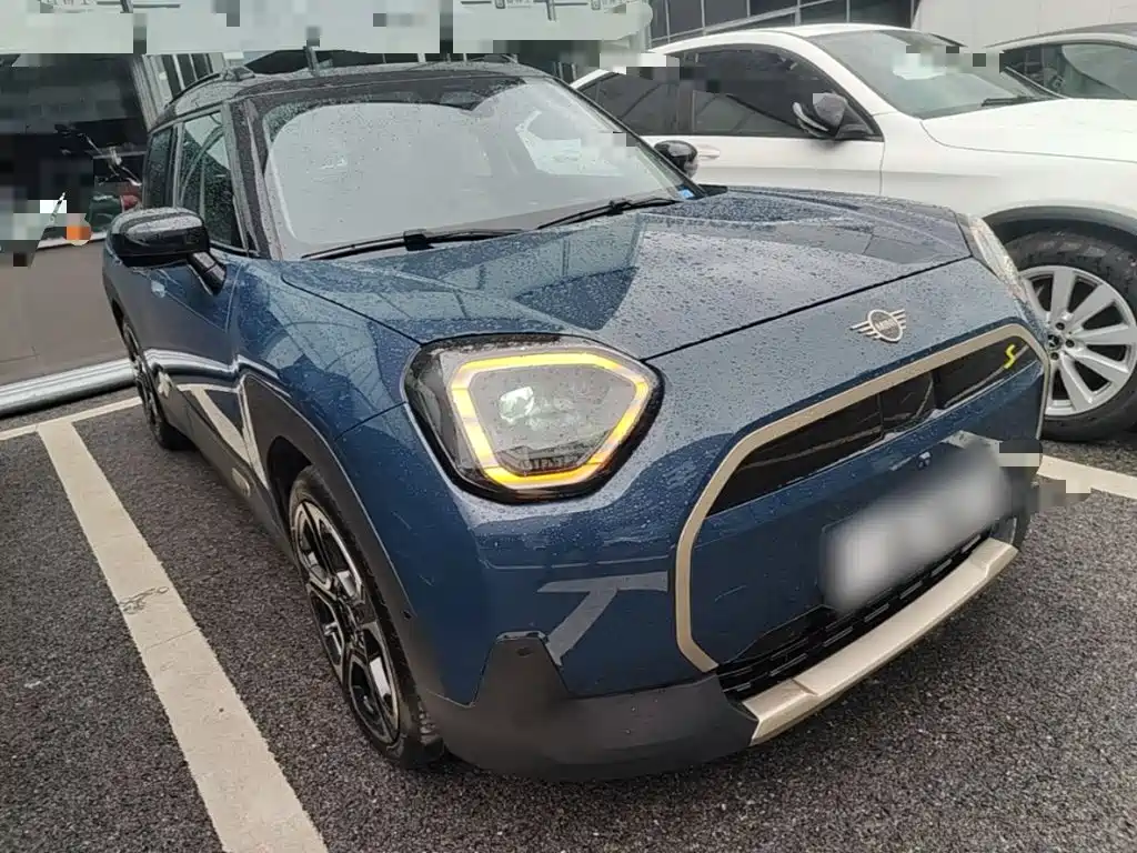 2024 MINI Electric MINI ACEMAN