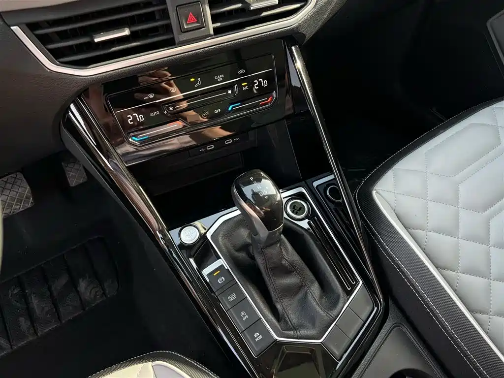Volkswagen Tayron 2023 280TSI 2WD Luxury Plus Advanced Edition фото 12