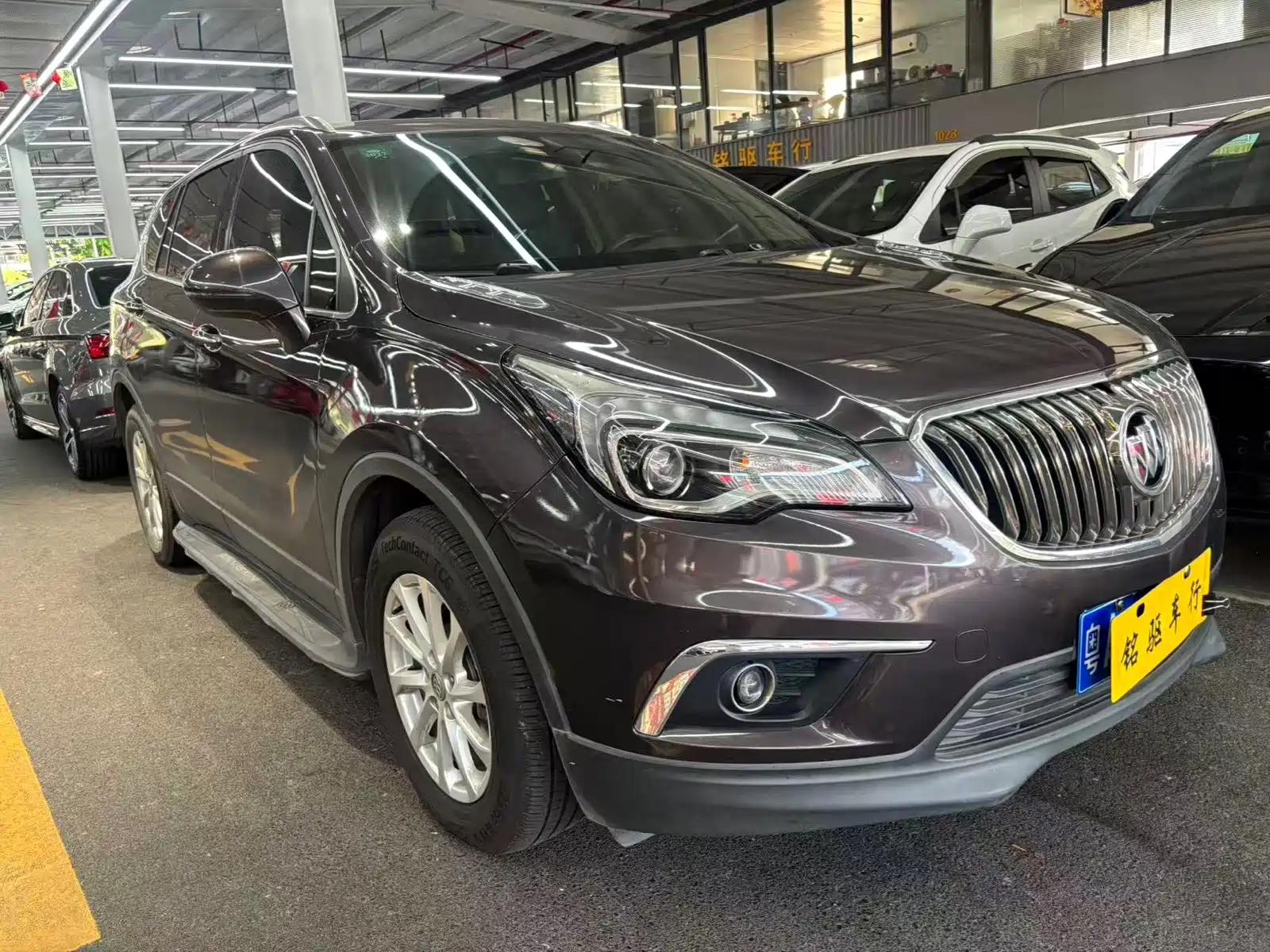 Фото 2 - Buick Envision Plus