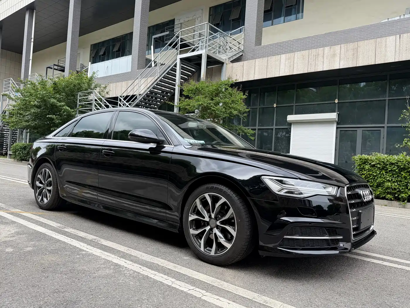 Audi A6L 2018 30th Anniversary 35 TFSI Fashion фото 3