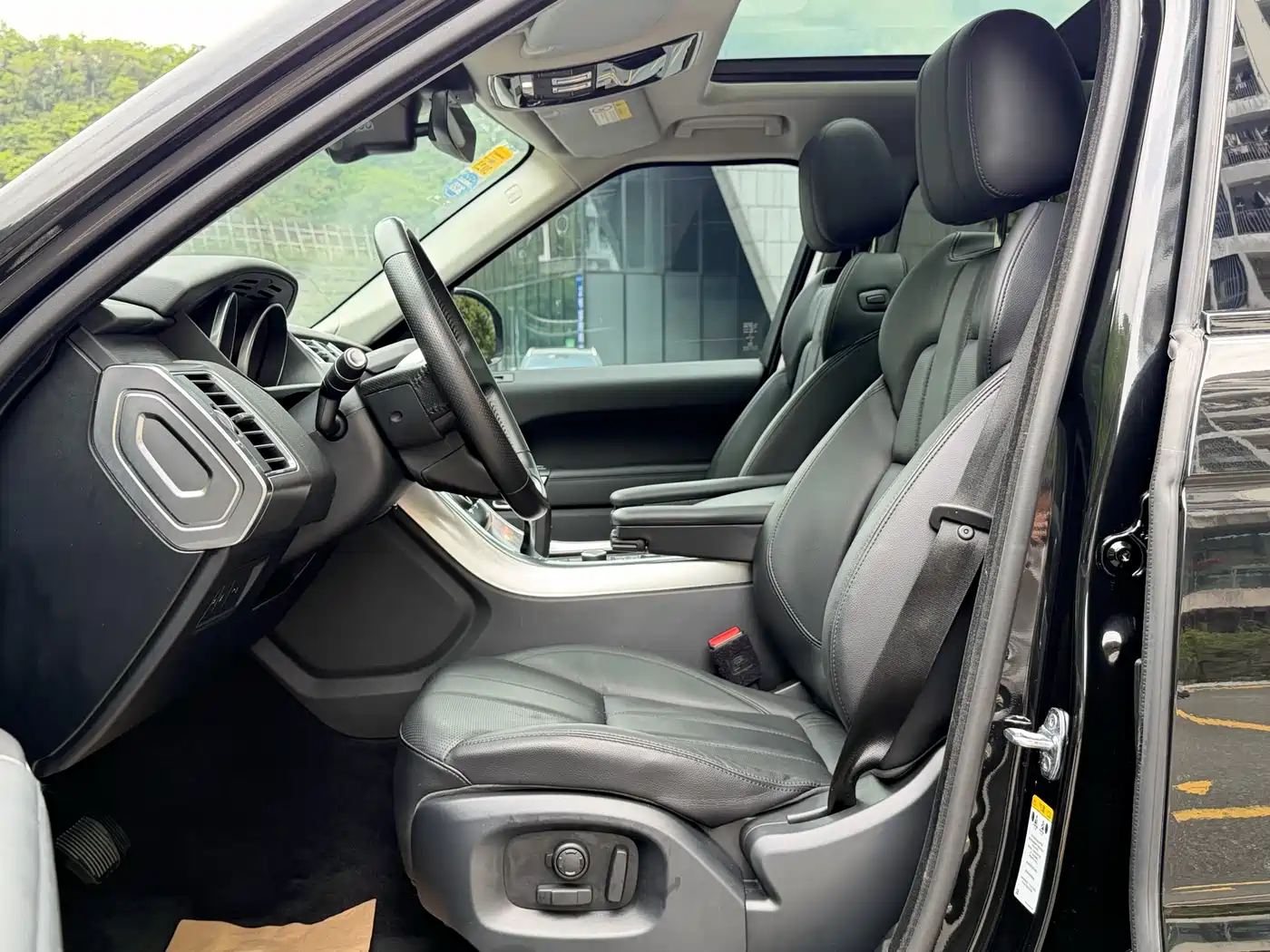 Land Rover Range Rover Sport 2017 3.0 SC V6 SE фото 9