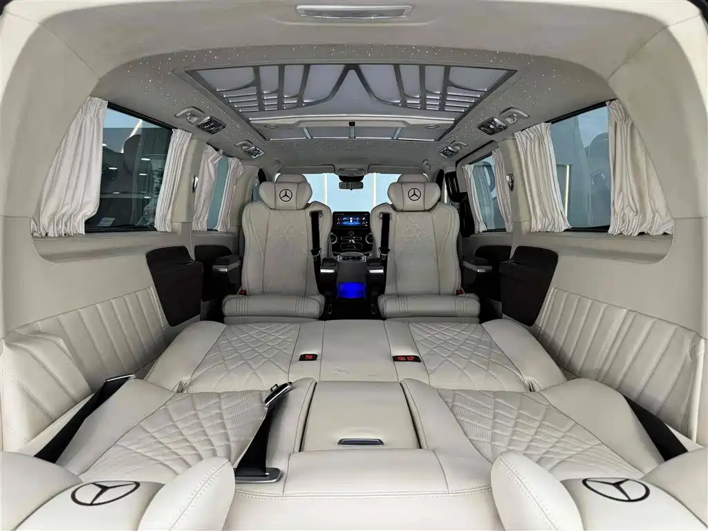 Mercedes-Benz Vito 2021 2.0T Elite 7-Seater фото 10