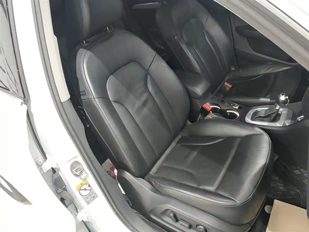 Audi Q3 2015 35 TFSI Comfort фото 25