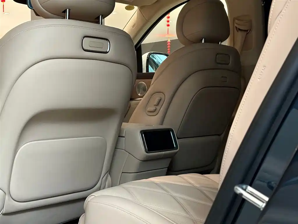 AITO Wenjie AITO M9 2025 Extended Range Ultra 52kWh 6-Seater фото 12