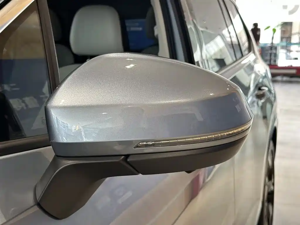 Volkswagen Talagon 2025 450TSI R-Line 6-Seater фото 11