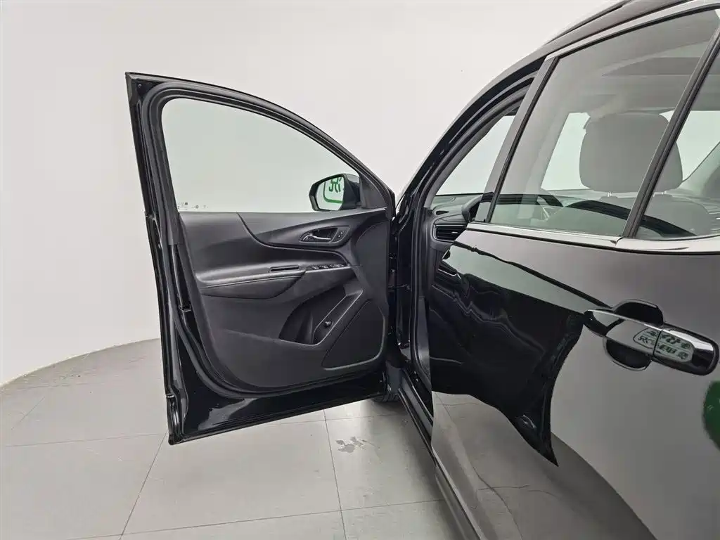 Chevrolet Equinox 2021 535T Yujie Edition фото 8