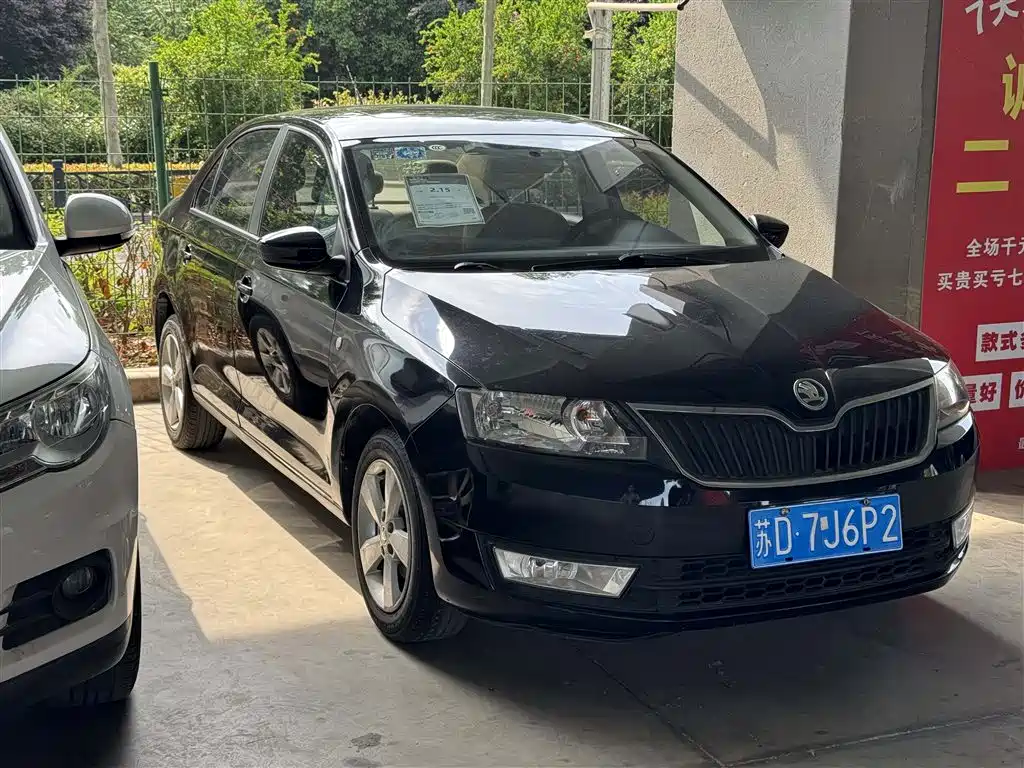 Škoda Rapid 2013 1.6L Automatic Smart Selection фото 2
