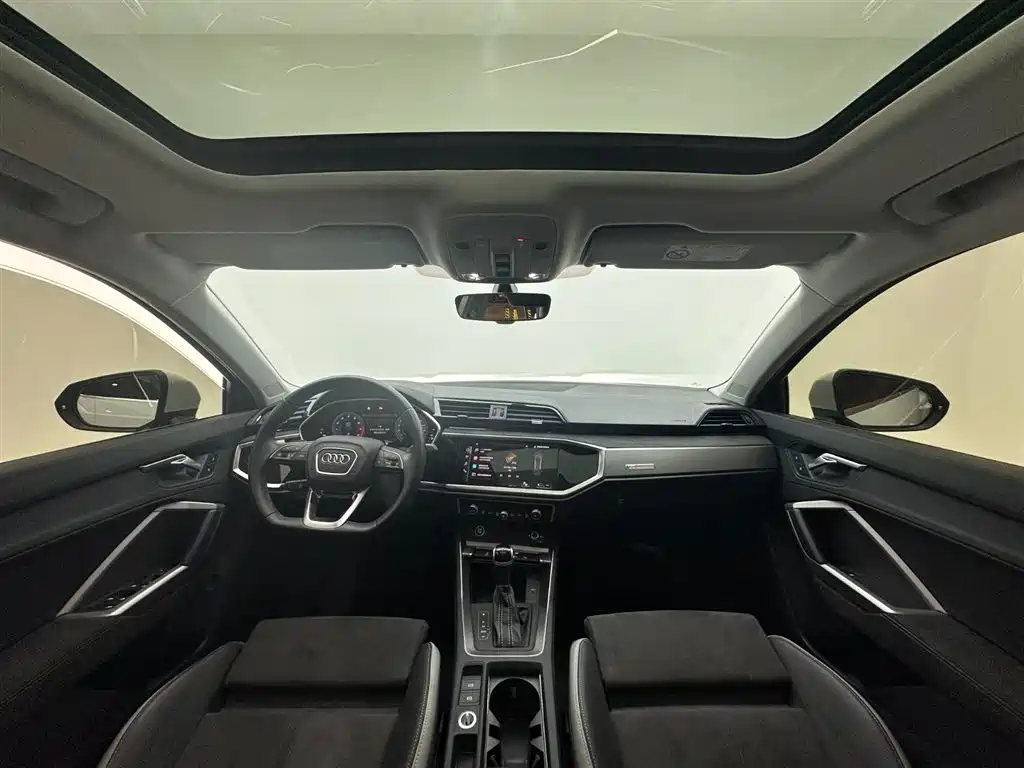 Audi Q3 2023 35 TFSI Fashion Dynamic (1.4T) фото 10