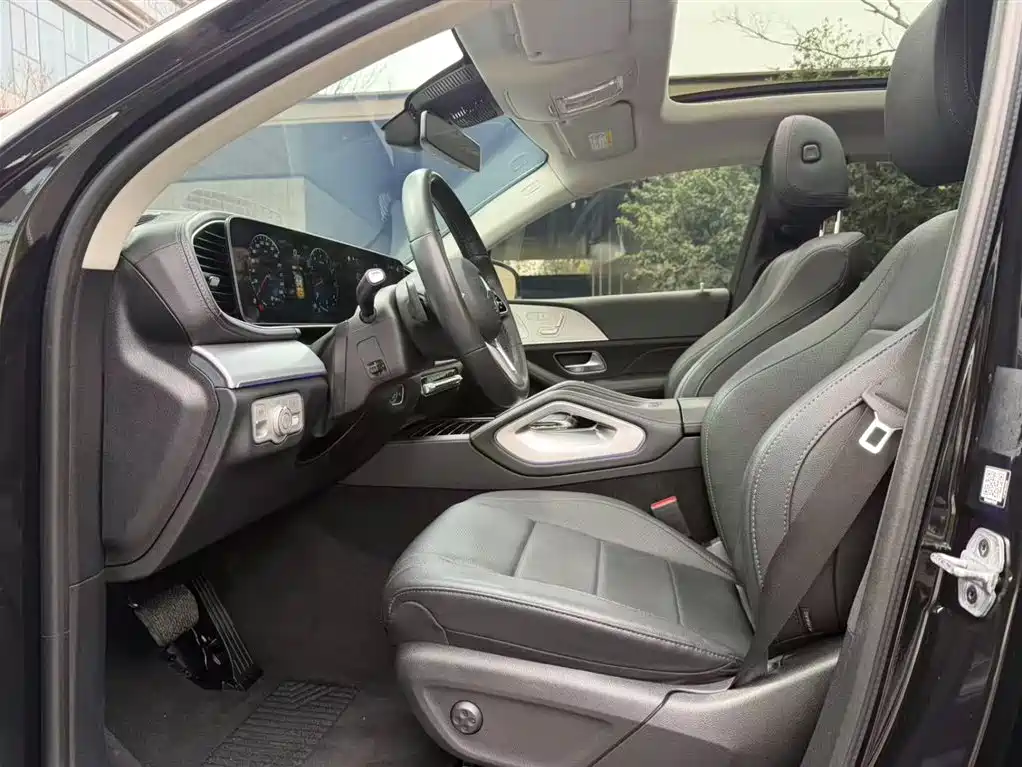 Mercedes-Benz GLE Coupe 2020 GLE 350 4MATIC Coupe SUV Luxury фото 18