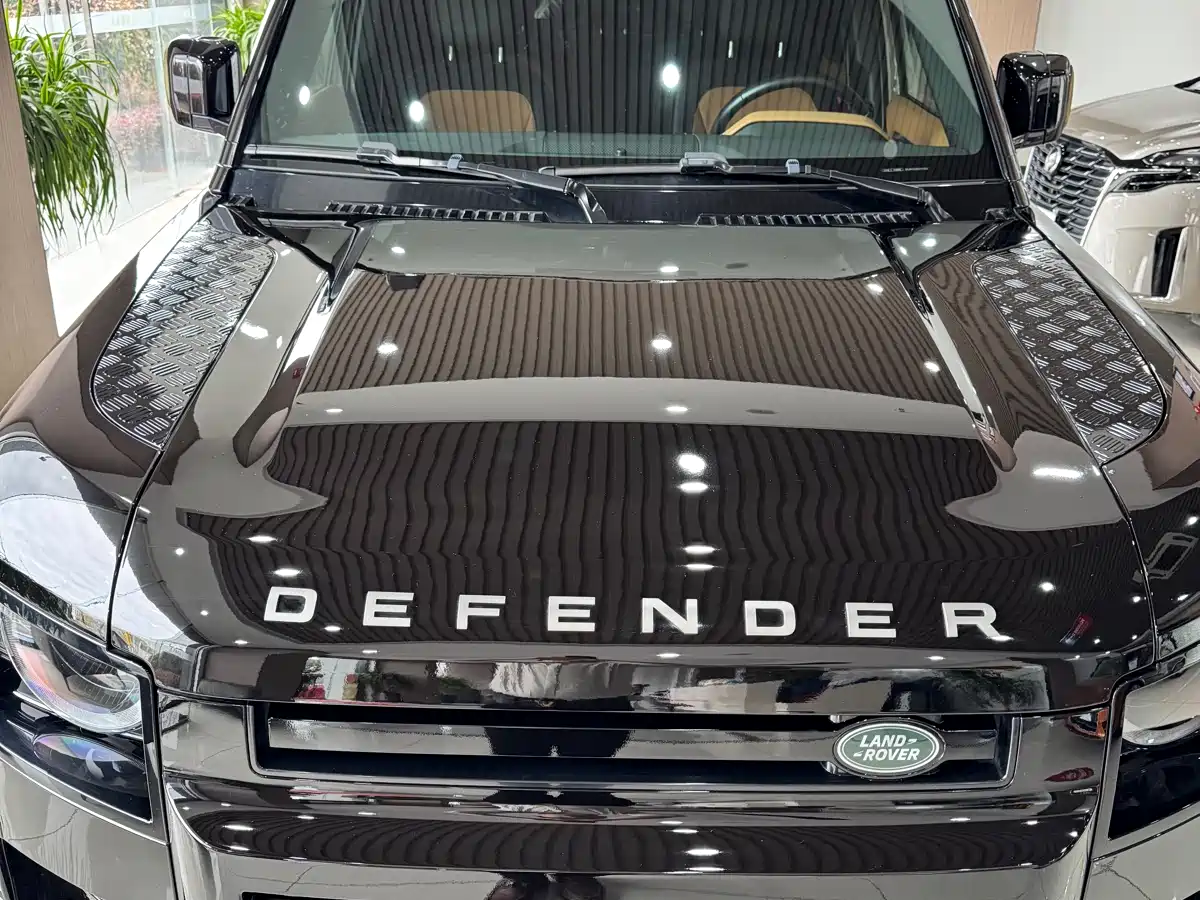 Land Rover Defender 2023 Facelift 110 3.0T P400 X-DYNAMIC HSE фото 32