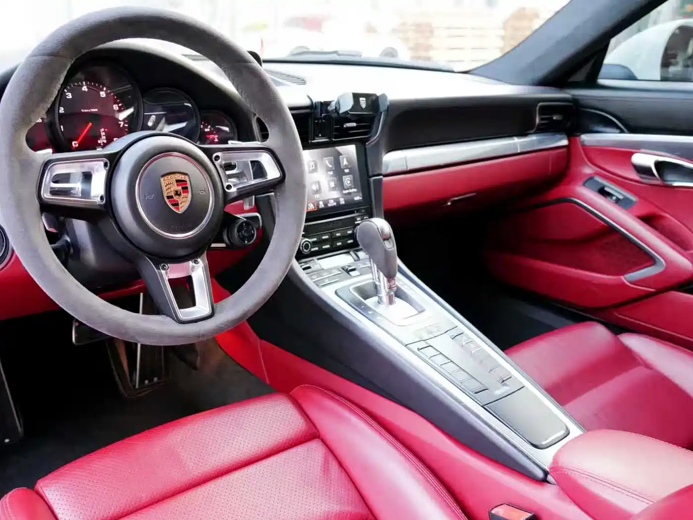 Porsche 911 2016 Carrera 3.0T фото 8