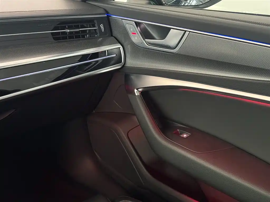 Audi A6L 2025 45 TFSI Premium Sport фото 24