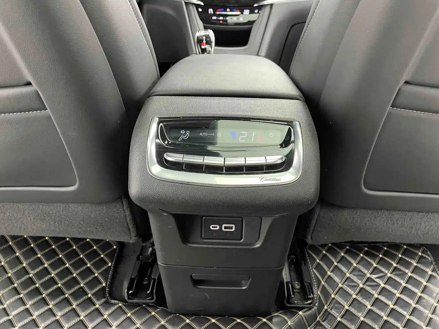 Cadillac XT6 2019 2020 28T 6-Seater Luxury Model