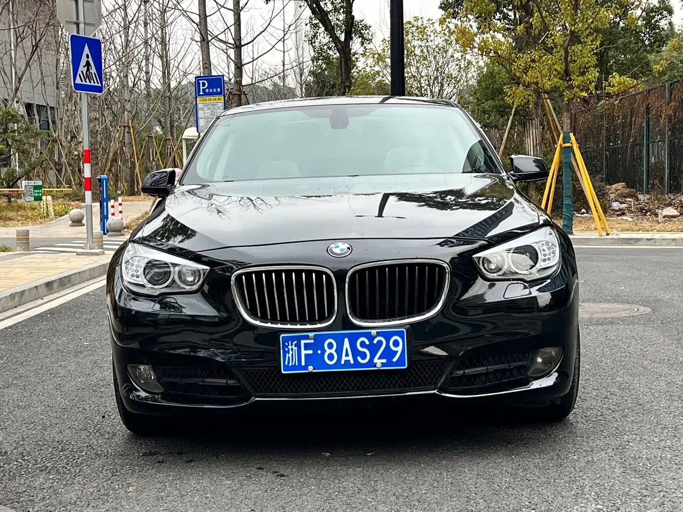 BMW 5 Series GT 2011 535i xDrive Luxury Model фото 2