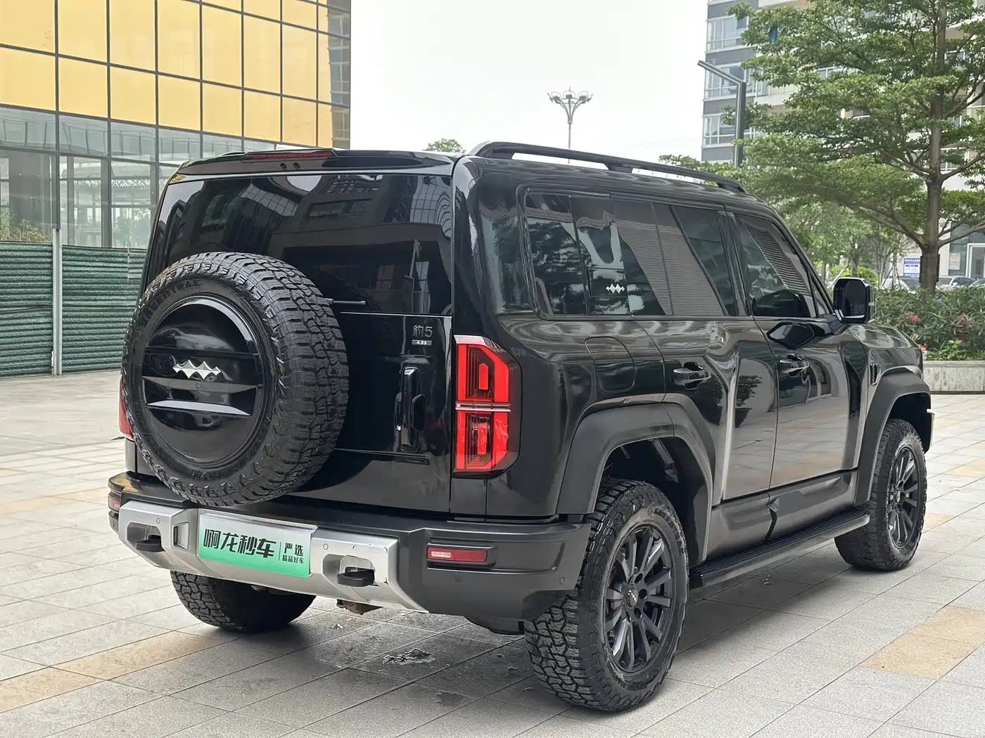 Fang Cheng Bao Leopard 5 2023 Pilot Edition фото 4