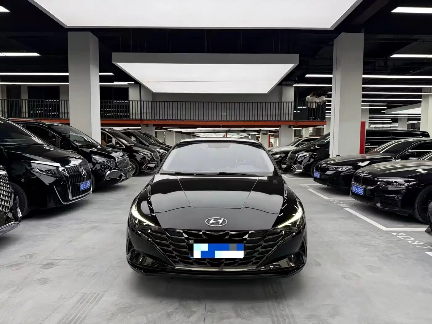 Hyundai Elantra 2023 1.5L CVT GLX Elite Edition фото 2
