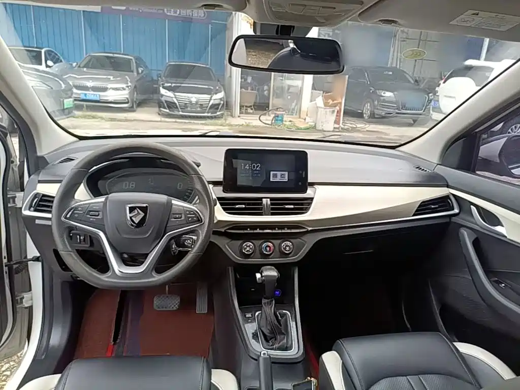 Baojun 360 2020 2019 1.5L CVT Elite (China VI)