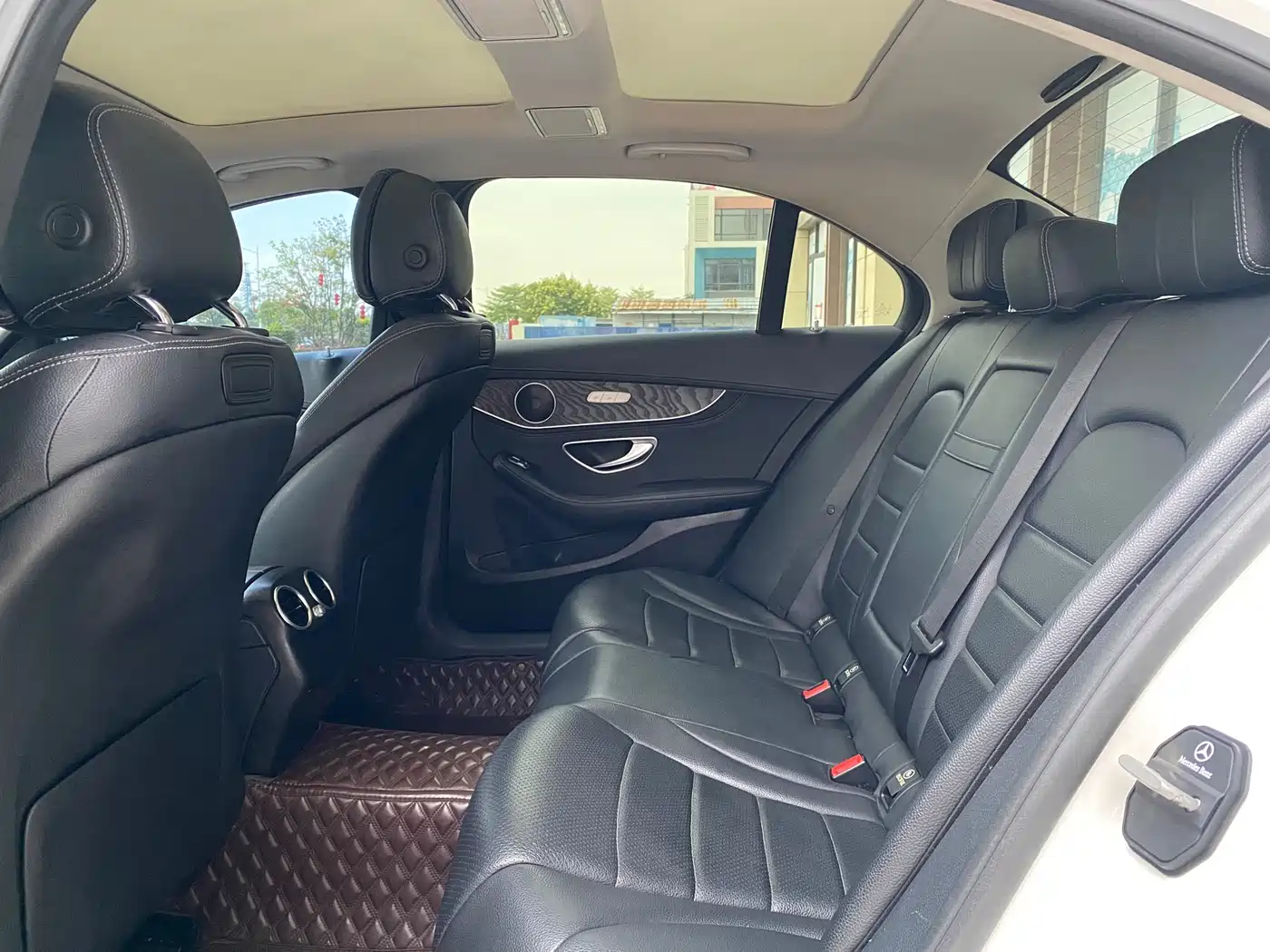Mercedes-Benz C-Class 2016 C 200 L Sport фото 6