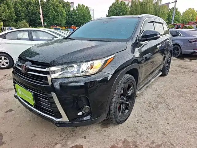 Toyota Highlander 2021