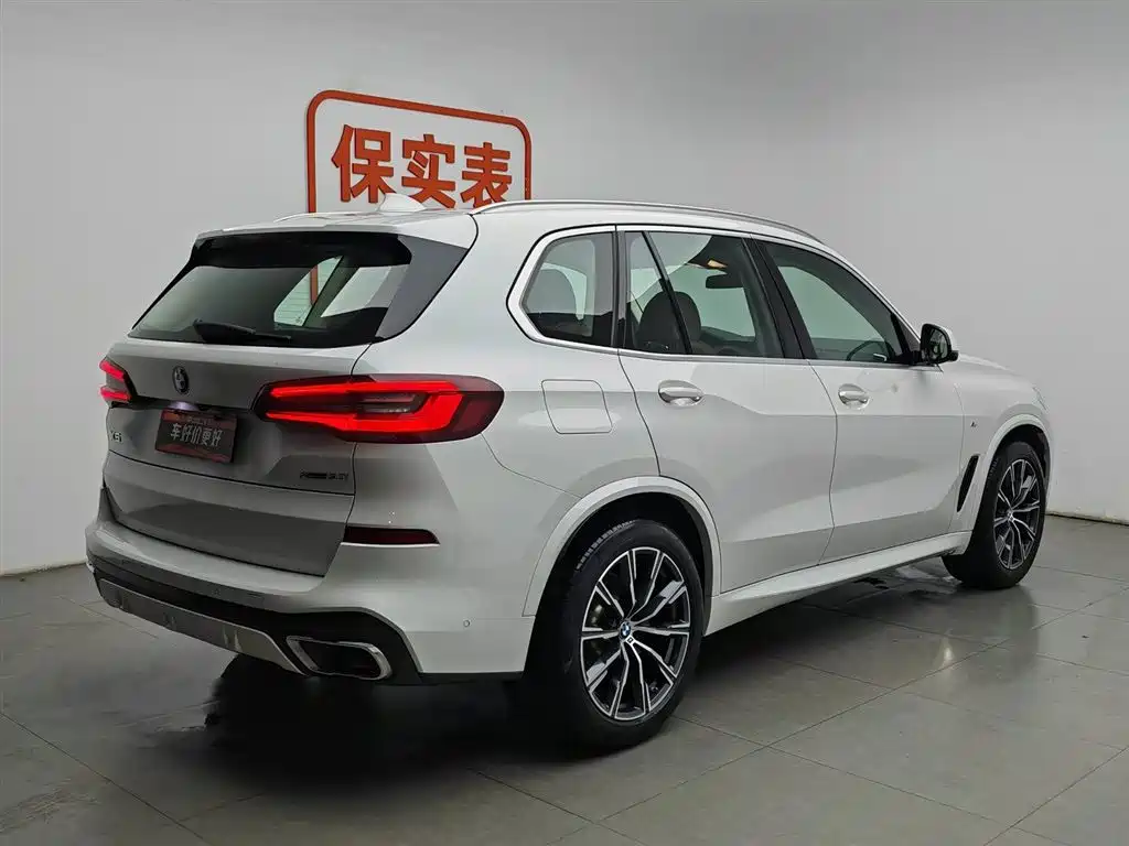 BMW X5 (Import) 2020 xDrive30i M Sport Package фото 2
