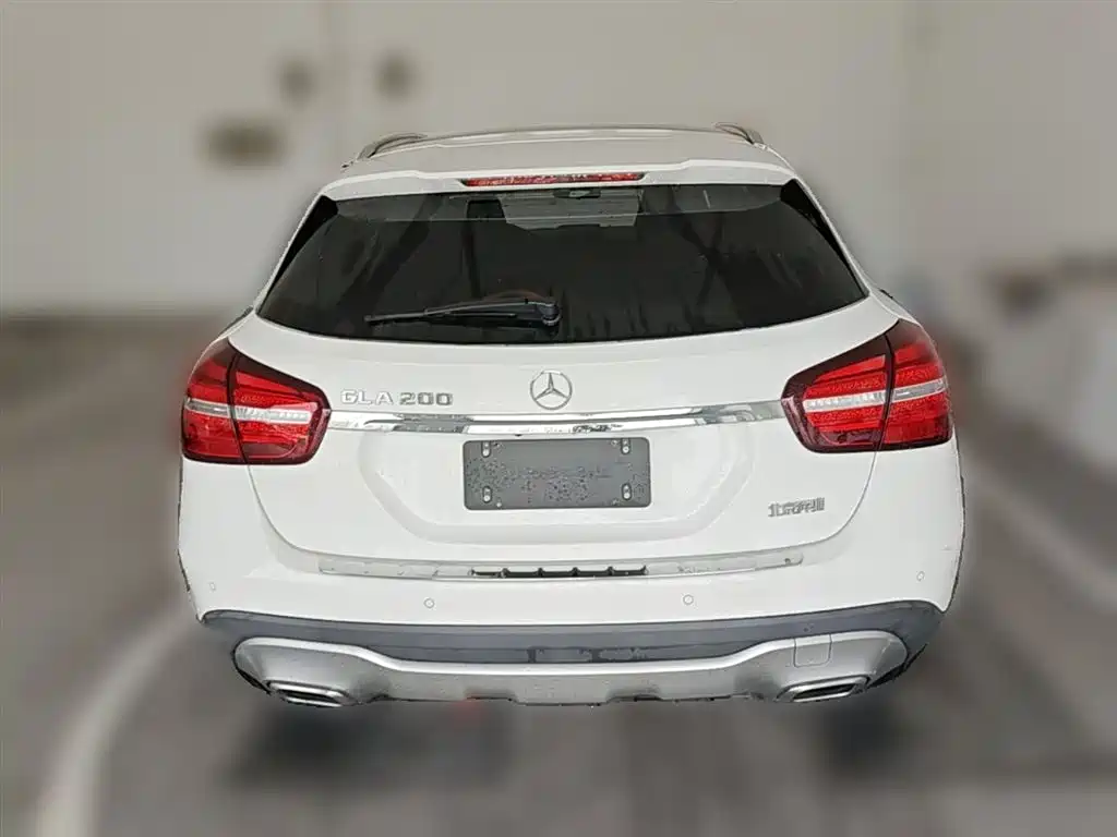 Mercedes-Benz GLA 2017 GLA 200 Dynamic фото 10