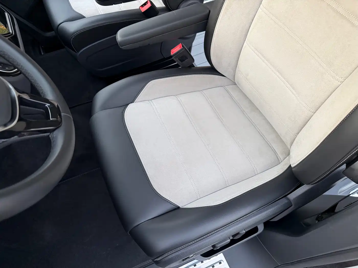 Volkswagen Multivan 2019 2.0TSI 4WD Premium 7-seater фото 10