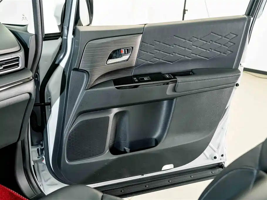 Honda Elysion 2024 2024 2.0L e:HEV Luxury Edition
