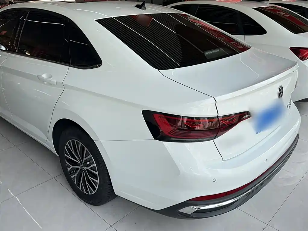 Volkswagen Sagitar 2024 200TSI DSG Flying Edition фото 16