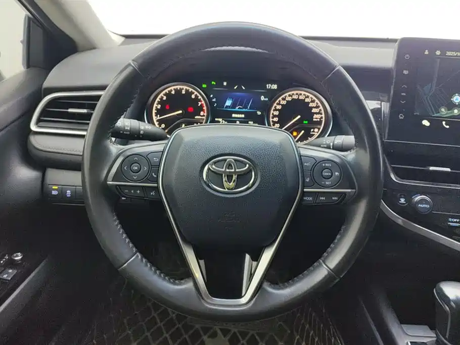 Toyota Camry 2021 2.0G Luxury Edition фото 15
