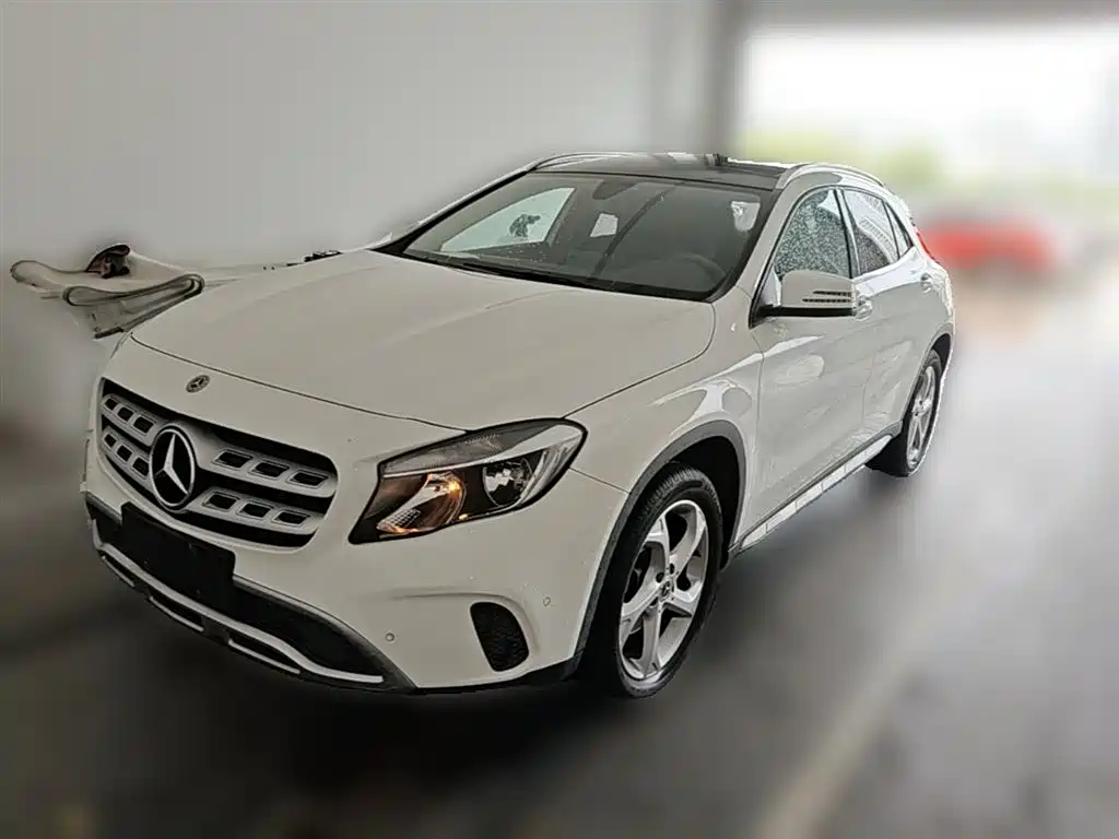Mercedes-Benz GLA 2017 GLA 200 Dynamic фото 3