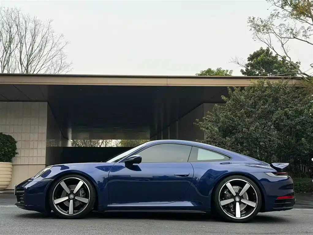 Porsche 911 2023 Carrera 3.0T фото 16