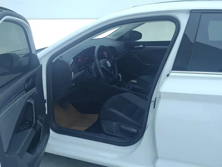 Volkswagen Sagitar 2021 280TSI DSG Surpassing Edition фото 9